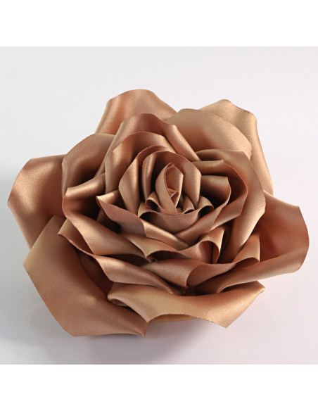 KWIAT Z MATERIAŁU RÓŻA BROSZKA PRZYPINKA LOLITA AKCESORIA 12 CM BEŻOWY