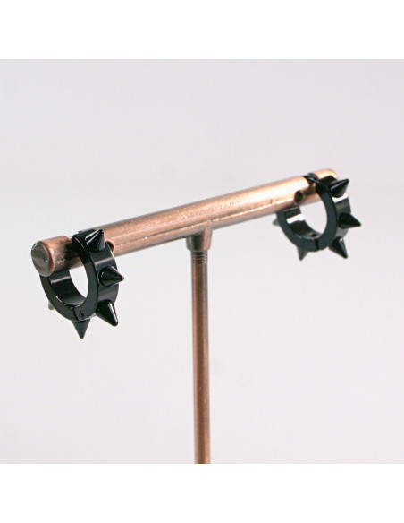 KOLCZYKI ZE STALI CHIRURGICZNEJ KOLCE LOLITA AKCESORIA 1,5 cm CZARNY