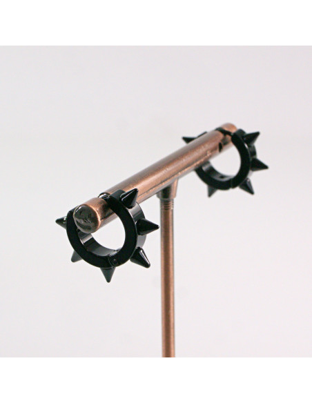 KOLCZYKI ZE STALI CHIRURGICZNEJ KOLCE LOLITA AKCESORIA 1,5 cm CZARNY