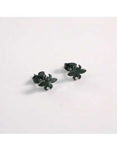 KOLCZYKI ZE STALI CHIRURGICZNEJ  LOLITA AKCESORIA  CZARNE LILIJKI 0,8 CM