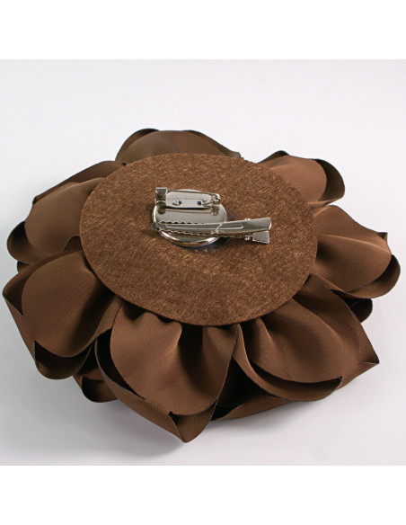 KWIAT Z MATERIAŁU RÓŻA BROSZKA PRZYPINKA LOLITA AKCESORIA 14 CM BRĄZOWY