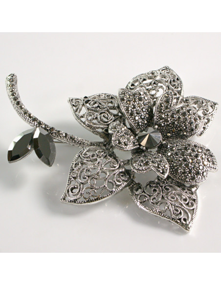 BROSZKA BROSZA DUŻY GRAFITOWY KWIAT MAXI Z KAMIENIAMI   LOLITA AKCESORIA