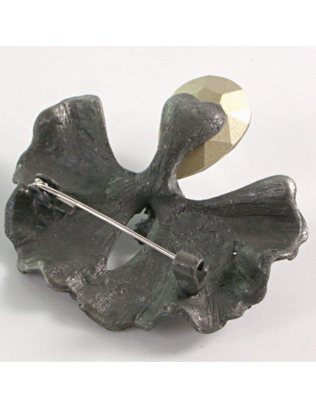 BROSZKA BROSZA SZARY LIŚĆ MIŁORZĘBU Z KAMIENIEM LOLITA AKCESORIA