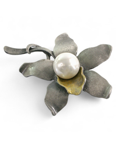 Broszka Brosza "KWIATEK " z PERŁĄ Lolita...