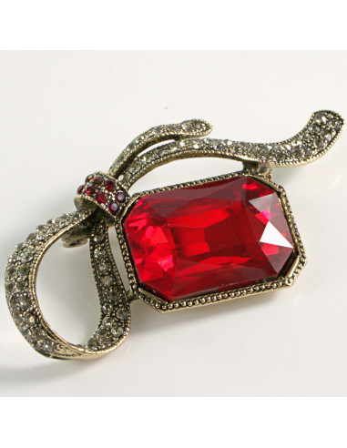 BROSZKA BROSZA KOKARDA Z CZERWONYM "BRYLANTEM"...