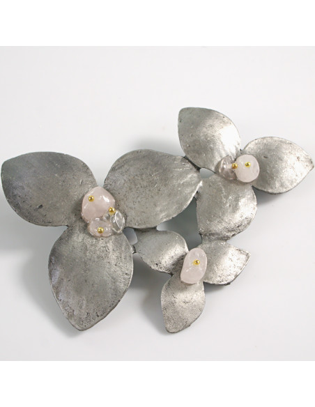 KLASYCZNA BROSZKA BROSZA GALERYJNA  TRZY KWIATY  Lolita Accessories