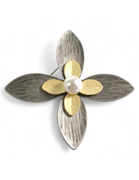 KLASYCZNA BROSZKA BROSZA GALERYJNA ROZETA KWIAT LILIJKA Lolita Accessories