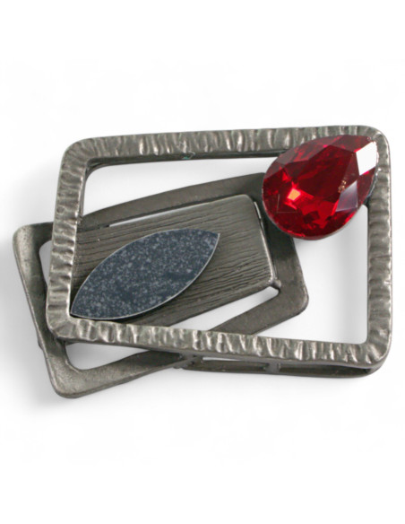 BROSZKA BROSZA GALERYJNA KASETOWA Z CZERWONYM KAMIENIEM Lolita Accessories