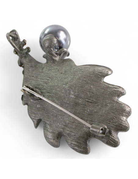 BROSZKA BROSZA GRAFITOWY LIŚĆ DĘBU Z PERŁĄ LOLITA AKCESORIA