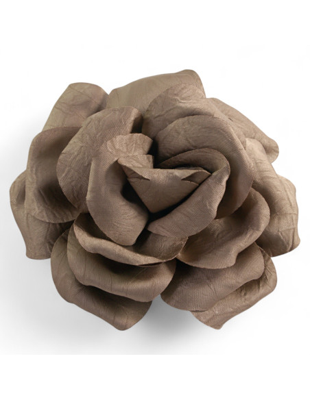 KWIAT Z MATERIAŁU RÓŻA BROSZKA PRZYPINKA LOLITA AKCESORIA 15 CM BEŻOWY