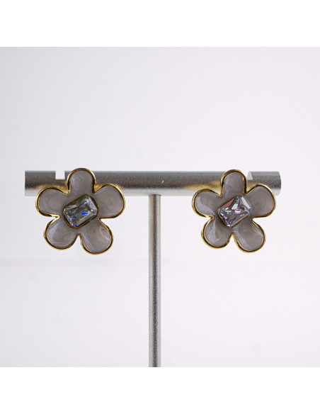 Kolczyki KWIATKI KWIATY  ecru   STAL CHIRURGICZNA  LOLITA AKCESORIA