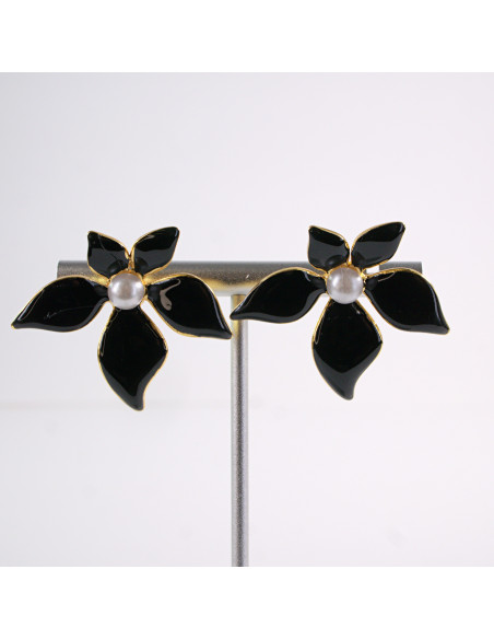 Kolczyki KWIATEK KWIAT Z PERŁĄ CZARNY  STAL CHIRURGICZNA  LOLITA AKCESORIA