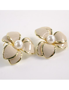 Kolczyki BEŻOWY KWIAT PERŁA KWIATEK LOLITA AKCESORIA... 2