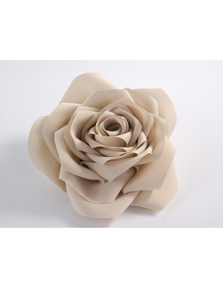 KWIAT Z MATERIAŁU BROSZKA PRZYPINKA LOLITA AKCESORIA RÓŻA 12 cm jasny beż