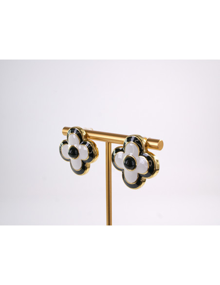 Kolczyki BIAŁO - CZARNE KWIATY KWIATKI STAL CHIRURGICZNA  LOLITA AKCESORIA