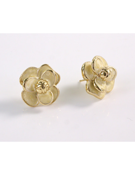 Kolczyki BEŻOWY KWIATY  KWIATKI STAL CHIRURGICZNA  LOLITA AKCESORIA 1,7 cm