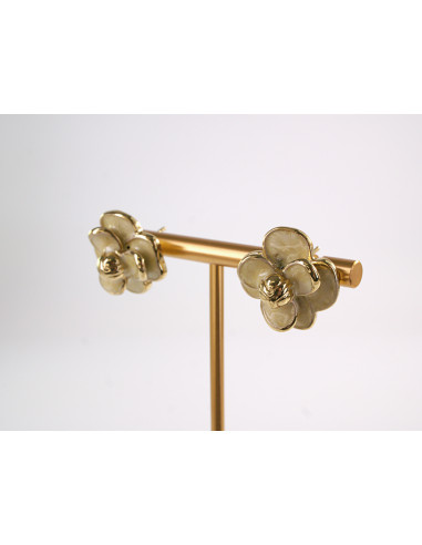 Kolczyki BEŻOWY KWIATY  KWIATKI STAL...