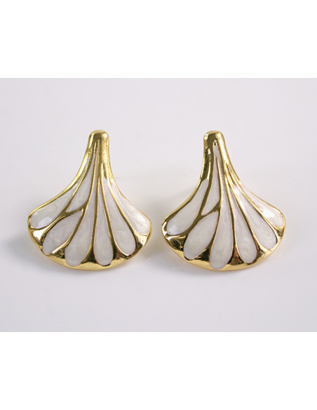 Kolczyki BIAŁY ECRU LIŚĆ MIŁORZĘBU   STAL CHIRURGICZNA  LOLITA AKCESORIA