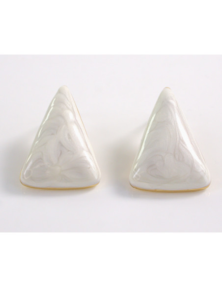 Kolczyki BIAŁY ECRU TRÓJKĄT TRÓJKĄTY  STAL CHIRURGICZNA  LOLITA AKCESORIA