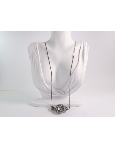 NASZYJNIK DŁUGI WISIOR  GRAFITOWY MEDALION...