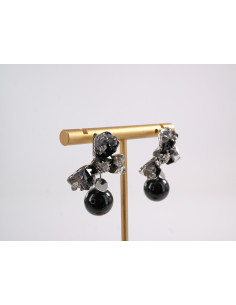 Kolczyki CZARNE  KWIATY Z PERŁĄ  LOLITA AKCESORIA srebrny... 2