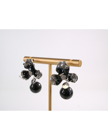 Kolczyki CZARNE  KWIATY Z PERŁĄ  LOLITA AKCESORIA srebrny sztyft 925