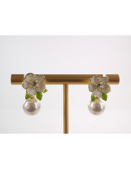 Kolczyki BEŻOWE KWIATY KWIATKI Z PERŁĄ LOLITA AKCESORIA srebrny sztyft 925