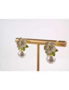 Kolczyki BEŻOWE KWIATY KWIATKI Z PERŁĄ LOLITA AKCESORIA... 2