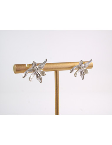 Kolczyki ASYMETRYCZNE  KWIATY SREBRNE KWIATKI...