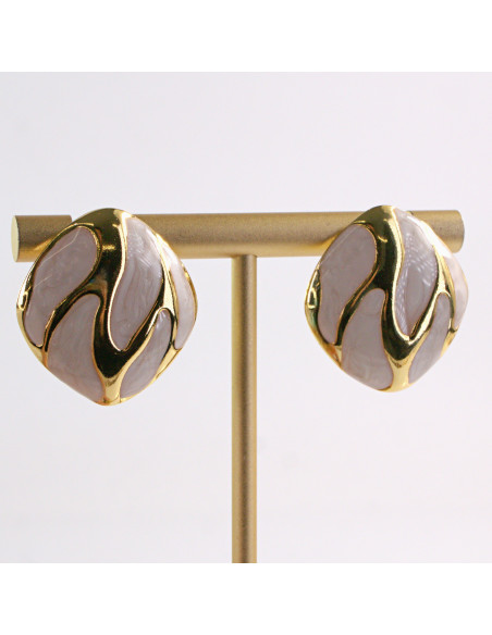 Kolczyki ZŁOTE ROMBY ECRU CIEKNĄCE STAL CHIRURGICZNA LOLITA AKCESORIA