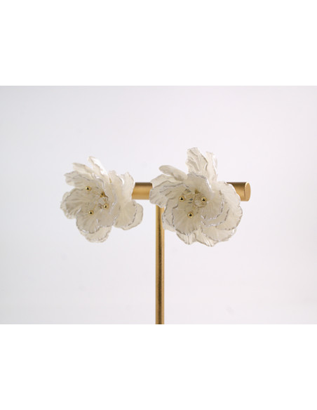 Kolczyki BIAŁE KWIATKI  KWIATY LOLITA AKCESORIA srebrny sztyft 925