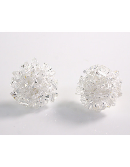 Kolczyki BIAŁE KWIATKI PLECIONE KWIATY LOLITA AKCESORIA srebrny sztyft 925