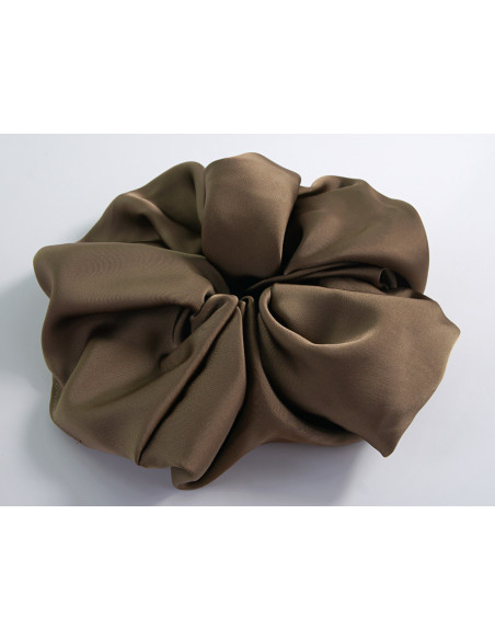 SCRUNCHIE SATYNOWA MEGA DUŻA XXXL SATYNA ŚREDNICA 16-18 CM BRĄZOWY