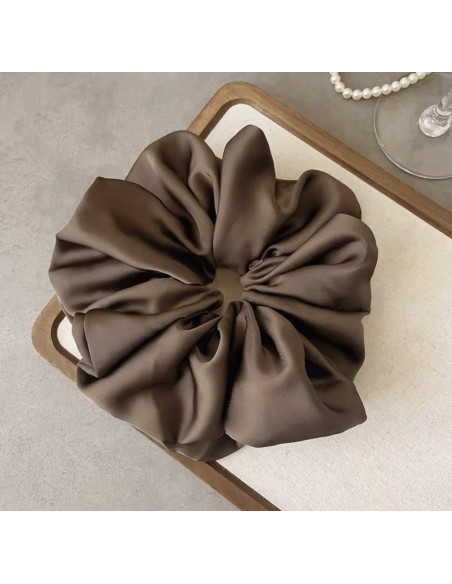 SCRUNCHIE SATYNOWA MEGA DUŻA XXXL SATYNA ŚREDNICA 16-18 CM BRĄZOWY