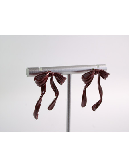 Kolczyki BORDOWE ASYMETRYCZNE KOKARDKI LOLITA AKCESORIA srebrny sztyft 925