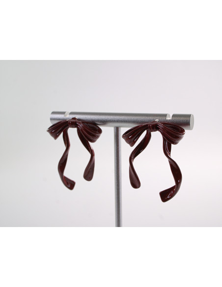 Kolczyki BORDOWE ASYMETRYCZNE KOKARDKI LOLITA AKCESORIA srebrny sztyft 925