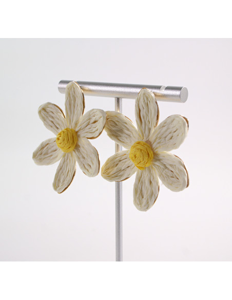 Kolczyki KWIATY BOHO KWIATKI  LOLITA AKCESORIA srebrny sztyft 925 ECRU