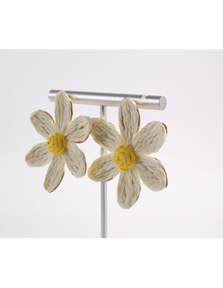 Kolczyki KWIATY BOHO KWIATKI  LOLITA AKCESORIA srebrny sztyft 925 ECRU