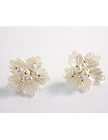 Kolczyki perłowe KWIATKI KWIATUSZKI LOLITA...