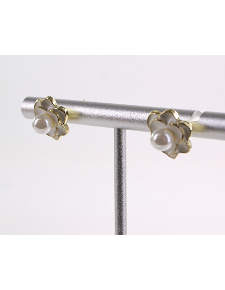 Kolczyki KWIATKI KWIATUSZKI Z PERŁĄ LOLITA AKCESORIA srebrny sztyft 925