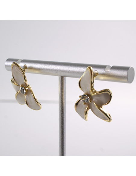 Kolczyki KWIATY ASYMETRYCZNE KWIATKI  LOLITA AKCESORIA srebrny sztyft 925