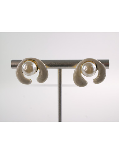 Kolczyki BIAŁE ZAWIJASY Z PERŁĄ LOLITA...