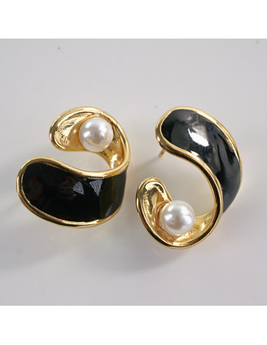 Kolczyki CZARNE ZAWIJASY Z PERŁĄ LOLITA...
