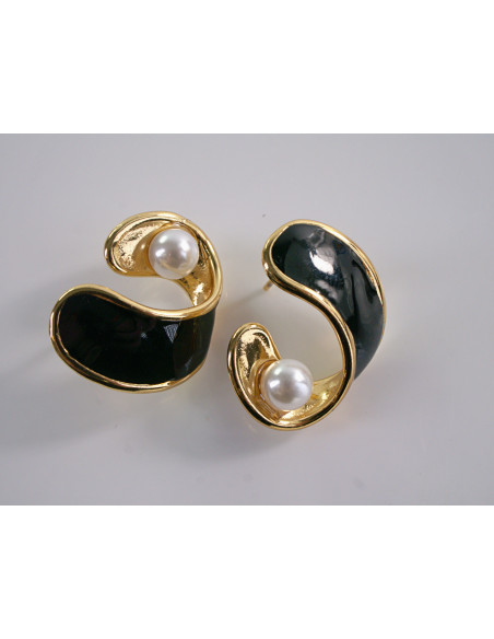 Kolczyki CZARNE ZAWIJASY Z PERŁĄ LOLITA AKCESORIA STAL CHIRURGICZNA