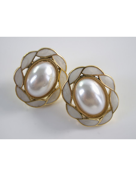 Kolczyki BIAŁE WIANKI Z PERŁĄ LOLITA AKCESORIA STAL CHIRURGICZNA