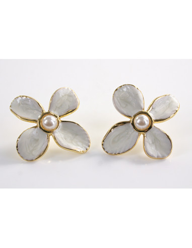 Kolczyki KWIATKI KWIATY ECRU  LOLITA AKCESORIA...