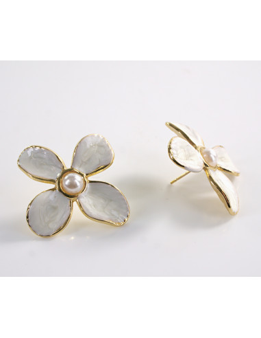 Kolczyki KWIATKI KWIATY ECRU  LOLITA AKCESORIA...