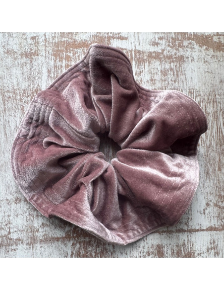 GUMKA DUŻA SCRUNCHIE AKSAMITNA LAMÓWKA MEGA XXXL BRUDNY RÓŻ  ŚR. 20 CM