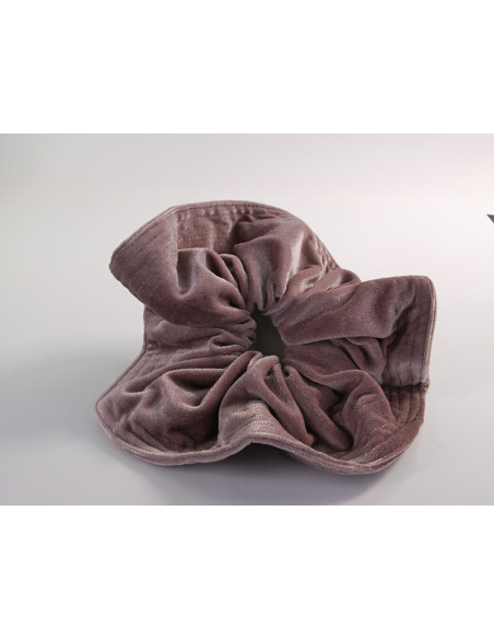 GUMKA DUŻA SCRUNCHIE AKSAMITNA LAMÓWKA MEGA XXXL BRUDNY RÓŻ  ŚR. 20 CM