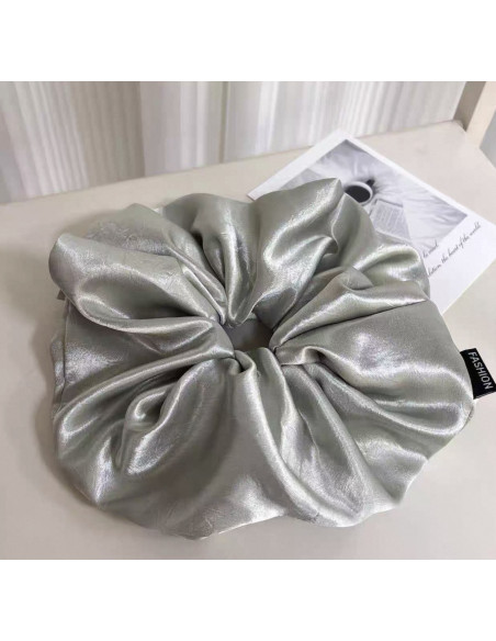 GUMKA DUŻA SCRUNCHIE SATYNOWA  XXXL SATYNA ŚR. 22 CM SELEDYNOWY